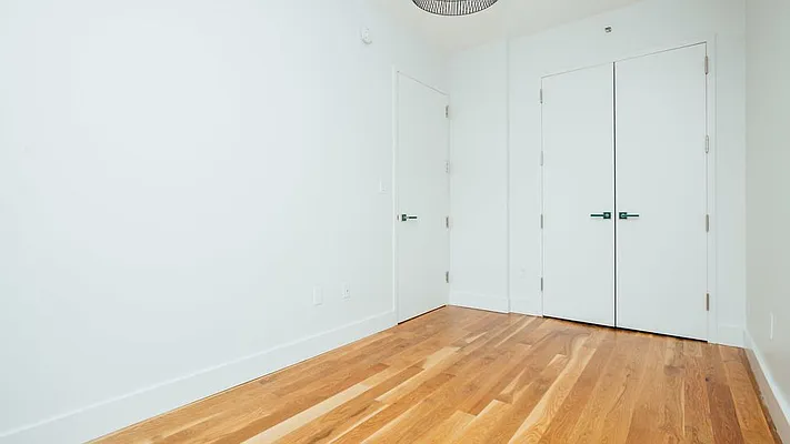 Rented by Nooklyn NYC LLC | media 31