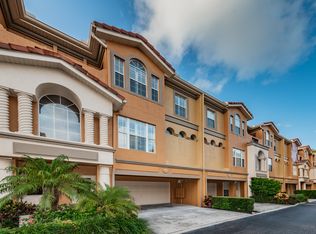 1414 Manatee Cir, Tarpon Springs, FL 34689