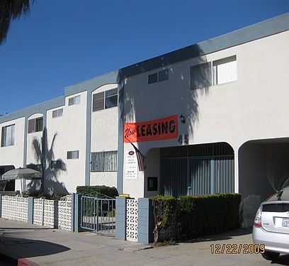 1st image of 45 Rose Ave APT 21
