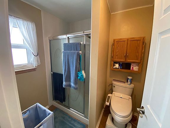 5th image of 3344 W 11th Avenue Dr