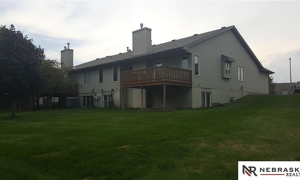 1st image of 3810 N 157th Cir