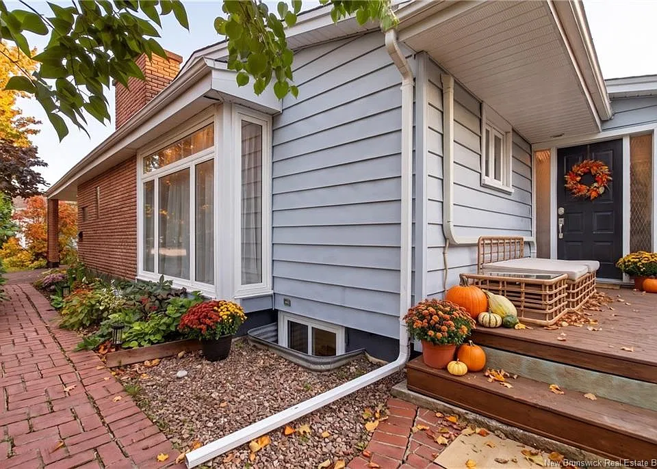20 Vista Dr