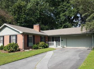 1146 Woodsedge Rd, Dover, DE 19904