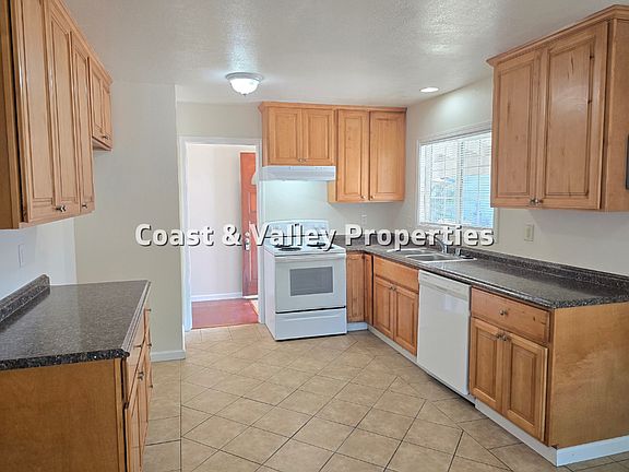 4th image of 1939 Arcadia Cir