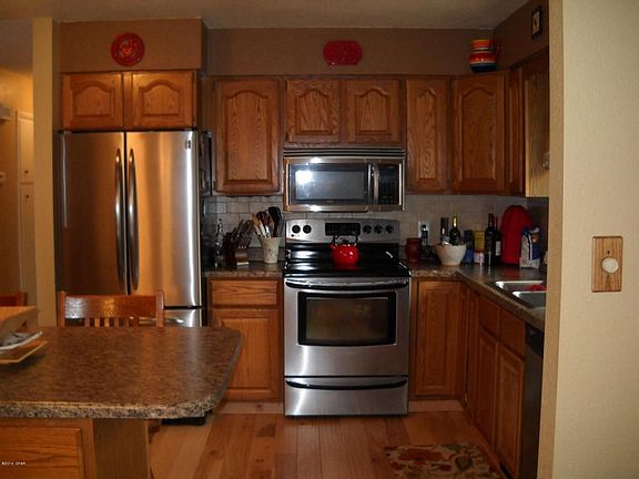 3rd image of 1004 26th Ave SW