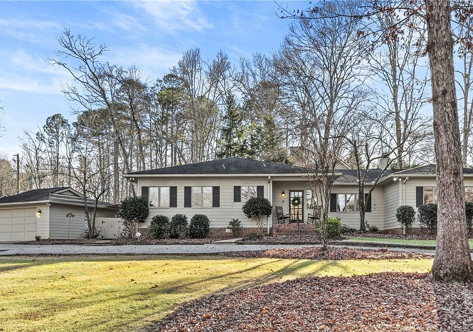 1st image of 272 Chesterfield Road