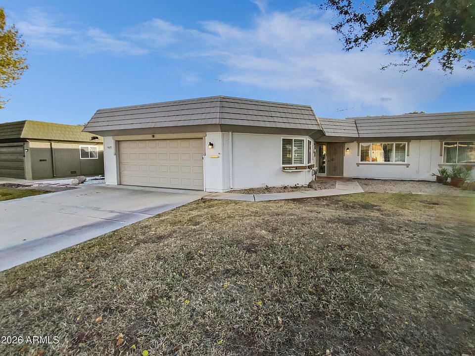 1st image of 10401 W HUTTON Drive
