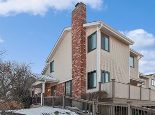 1019 Sussex Ln, Northbrook, IL 60062
