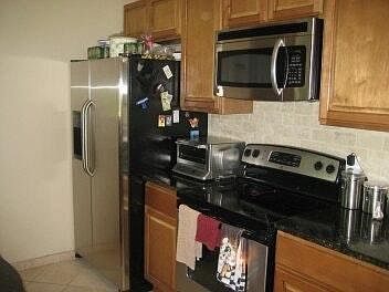2nd image of 1185 S Honey Way