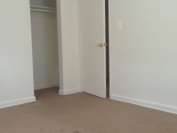 5th image of 102 E Argyle St APT 20