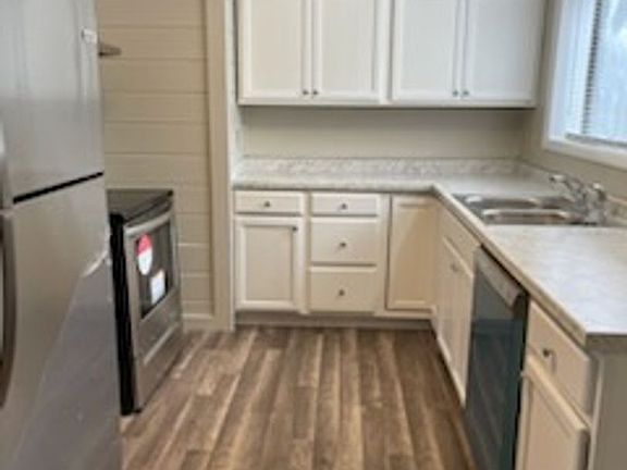 4th image of 445-447 Dudley Creek Rd #4