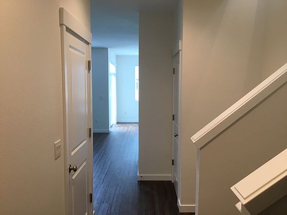 2nd image of 1011 NE 12th Ave