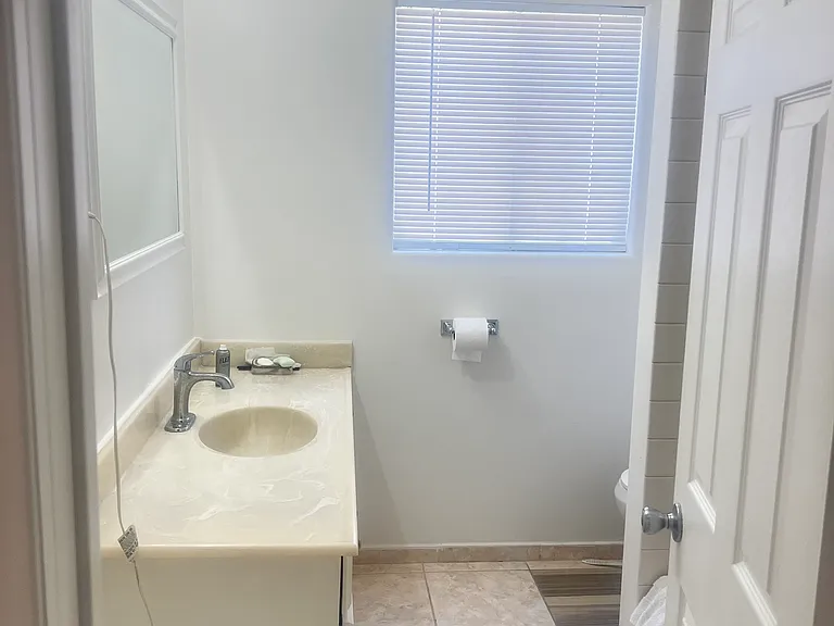 1324 Milton Ave — Photo 6
