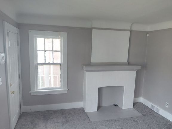 2nd image of 13925 Cherrylawn St