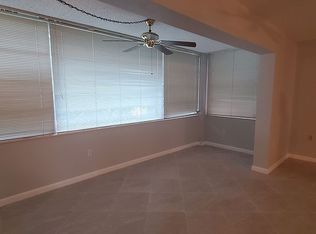 6800 20th Ave N #308A, Saint Pete, FL 33710