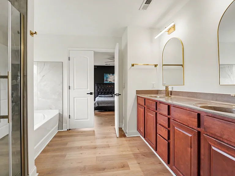 8312 Compton Acres Ln — Photo 12