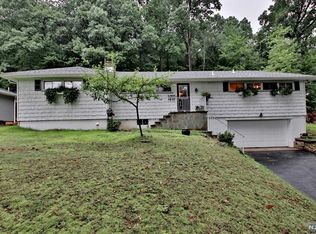 392 Fairview Ave, Cedar Grove, NJ 07009