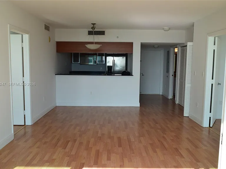 1800 N Bayshore Dr #2310 — Photo 18