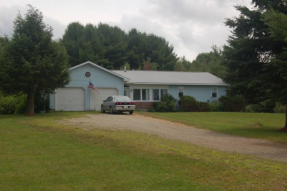2nd image of 595 Maple Ridge Rd