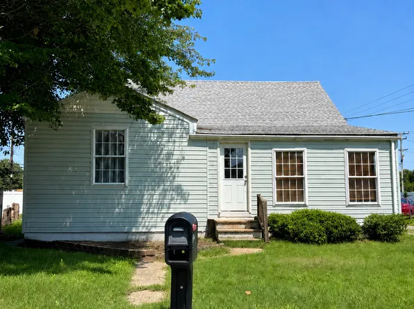 127 Greenland Beach Rd, Curtis Bay, MD 21226