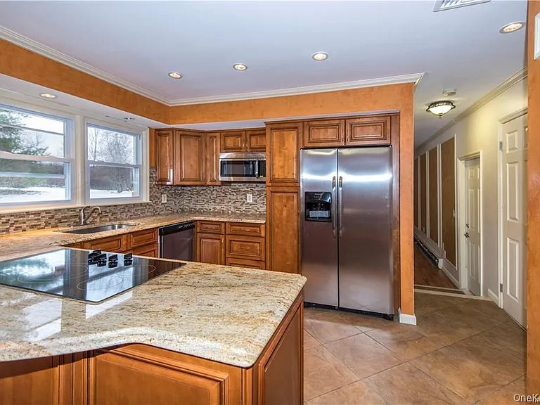 7 Knoll Ct — Photo 3