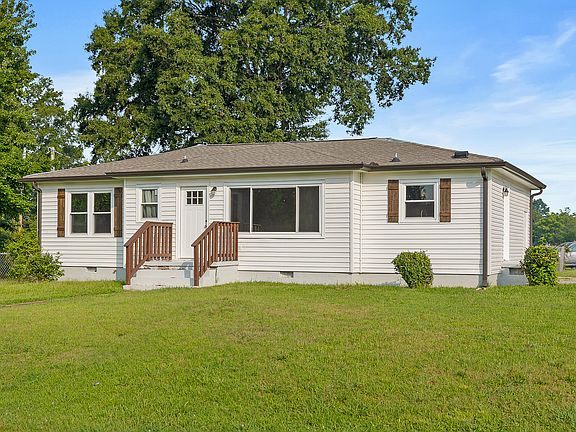 2nd image of 4625 Woodmore View Cir