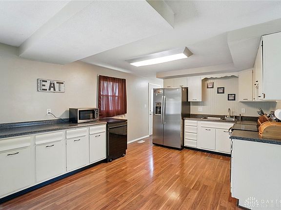 3rd image of 63 Rogers Dr