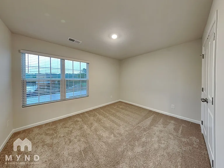 40 Royal Meadow Dr — Photo 21