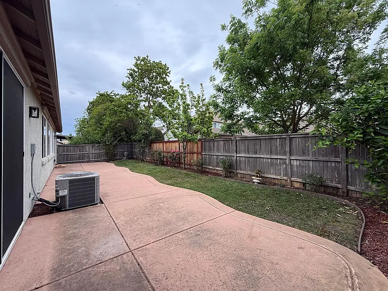 4221 Anatolia Dr — Photo 26