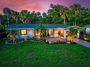 1129 Groveland Ave, Venice, FL 34285