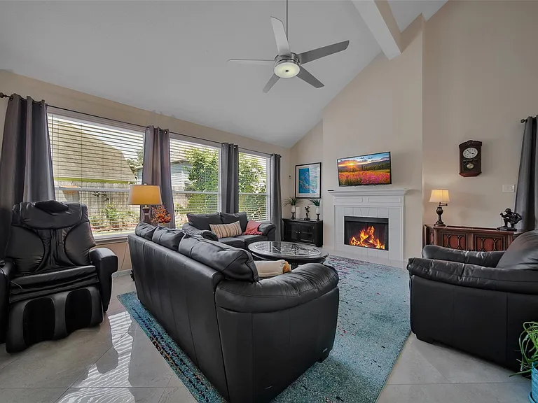 9514 Trailing Moss Dr — Photo 10