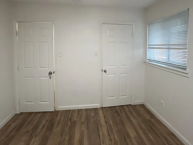 3904 43rd Ave #4 — Photo 10