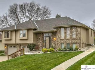 9217 Madison St, Omaha, NE 68127