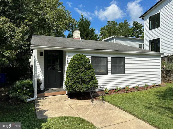 26 Froude Cir, Cabin John, MD 20818