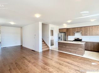 35 Lally Ter, Barrie, ON L9J0T3