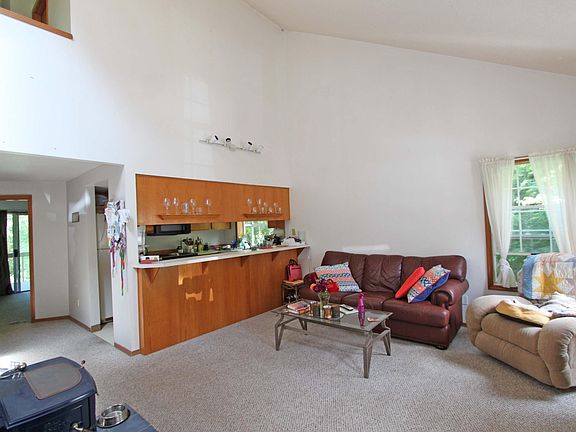 5th image of 4800 Crab Ave W