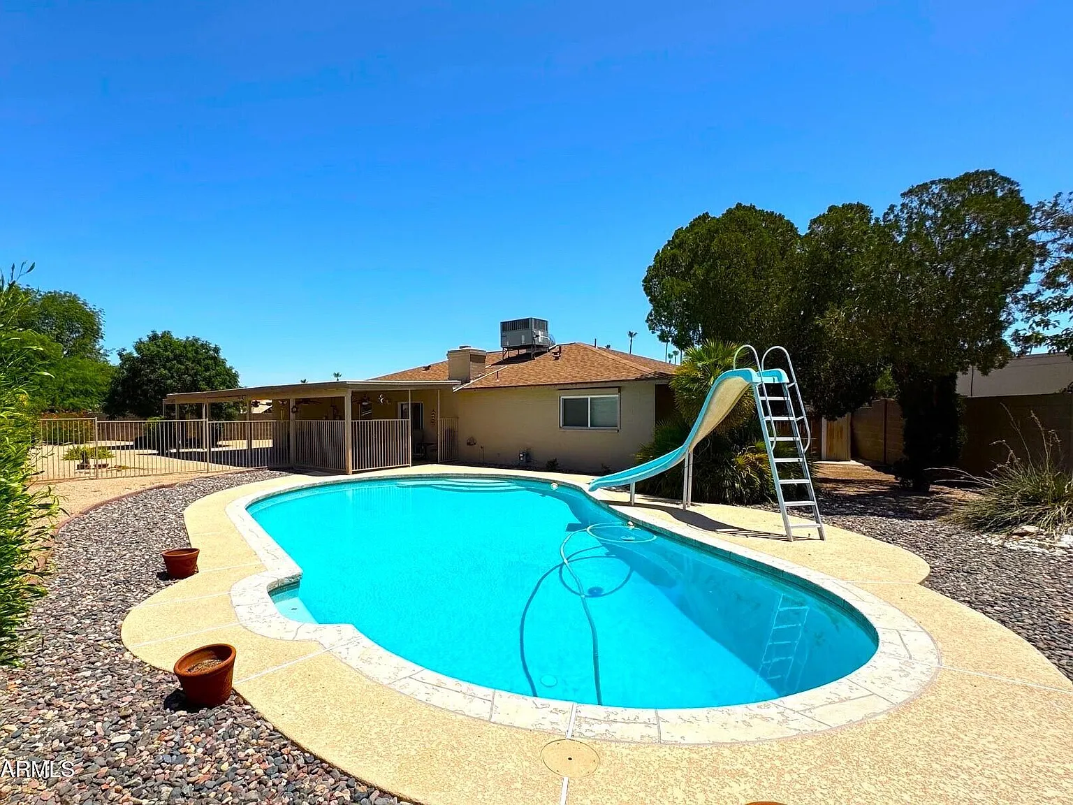 3 bed, 2007 sqft, $3,250 — Photo 3