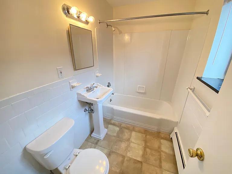 20 Riverside St #5 — Photo 6
