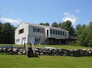 14 Ripley Rd, Raymond, ME 04071