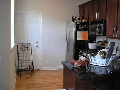 4th image of 534 W Belmont Ave APT 3N