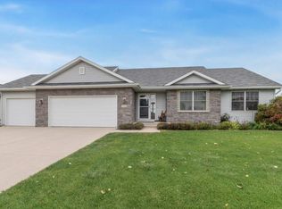 211 Northpark Blvd, Huxley, IA 50124