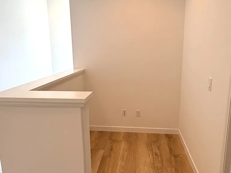 3rd Floor Alcove