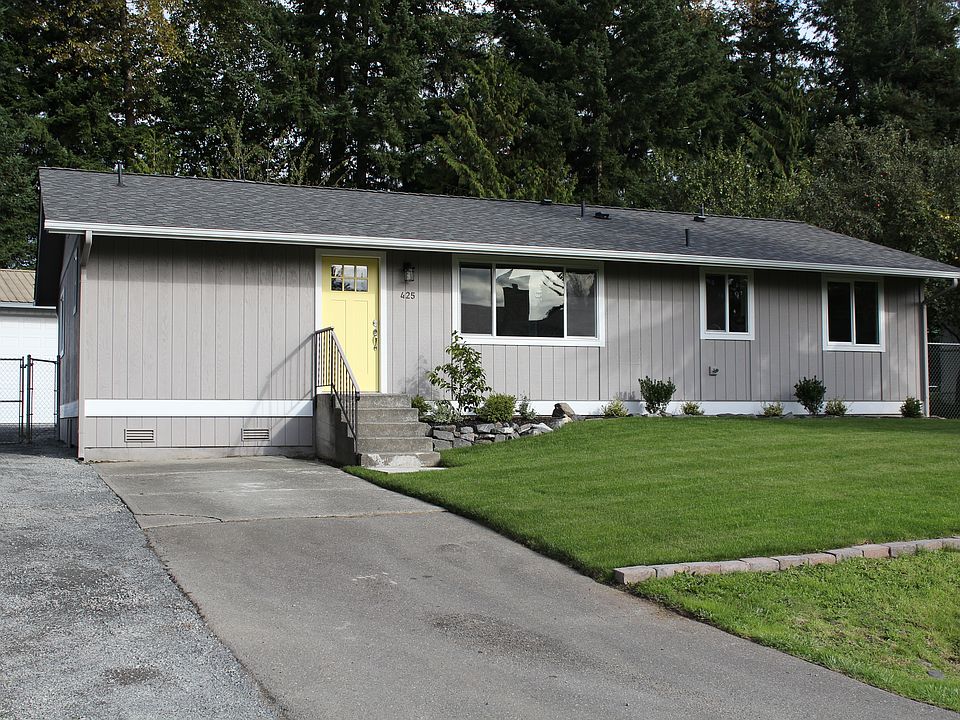 1st image of 425 93rd Dr SE