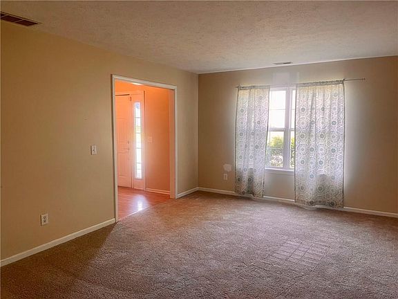 5th image of 8727 Trumpeter Dr