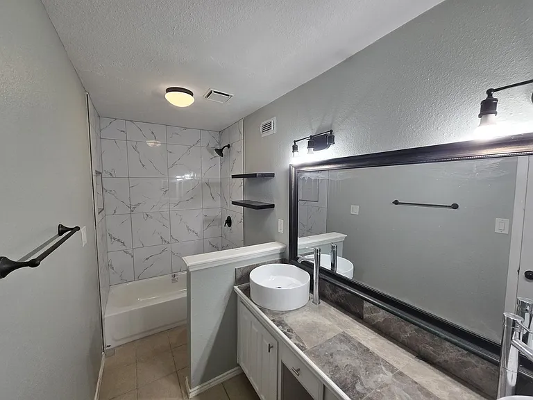 7005 Wills Dr — Photo 13