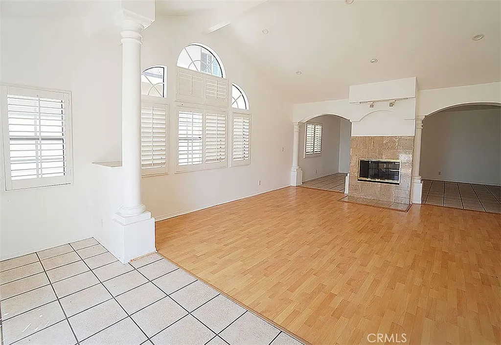 3 bed, 1777 sqft, $4,895 — Photo 3
