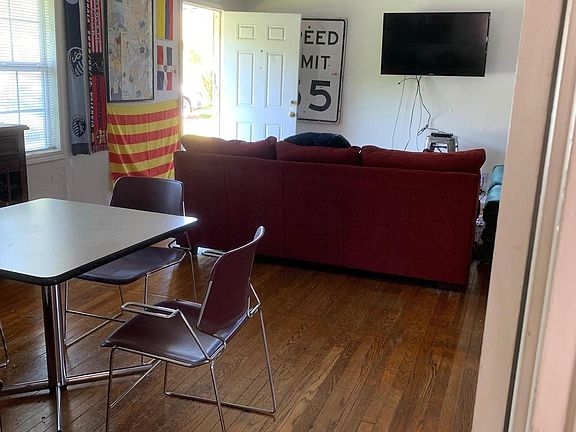 2nd image of 4324 Maywood Dr
