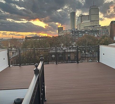 Private Roof Deck