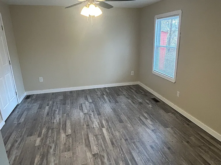 47 Lincoln St — Photo 11