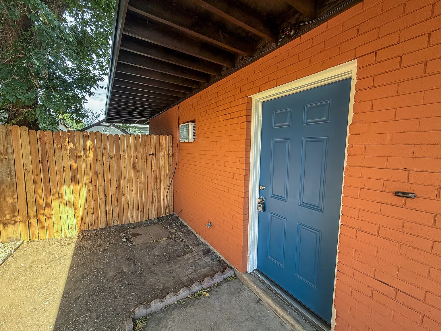2 bed, 768 sqft, $1,395 — Photo 2